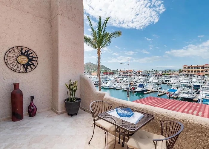 Marina Cabo Plaza Town & Apartment *